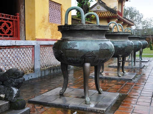 Hue (Vietnam) - Urnen